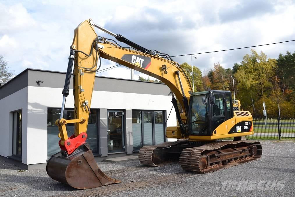 CAT 319 D L Lánctalpas kotrók