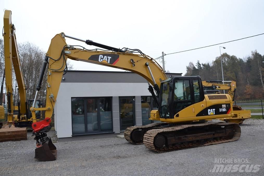 CAT 319 D L Lánctalpas kotrók