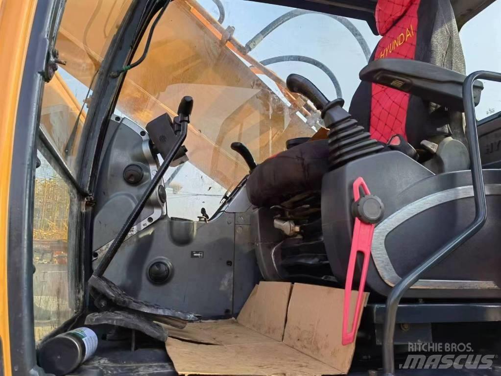 Hyundai 30 L-9 A Lánctalpas kotrók