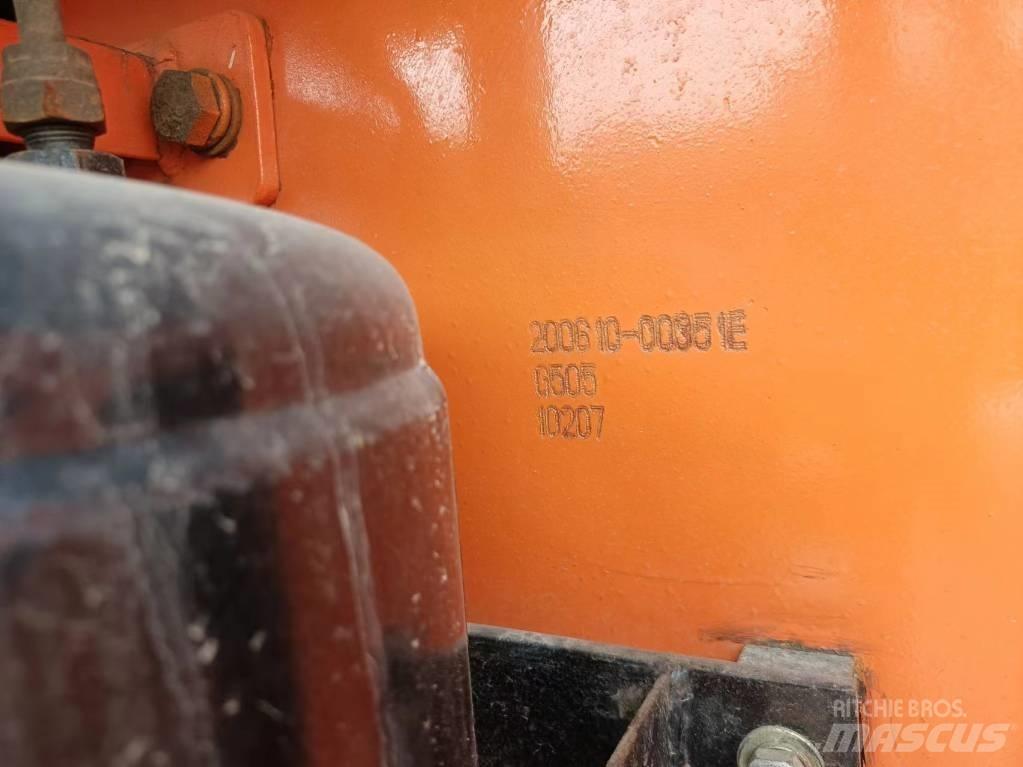 Doosan DL505 Gumikerekes homlokrakodók