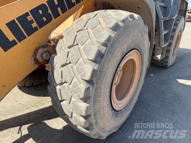 Liebherr L 550 Gumikerekes homlokrakodók
