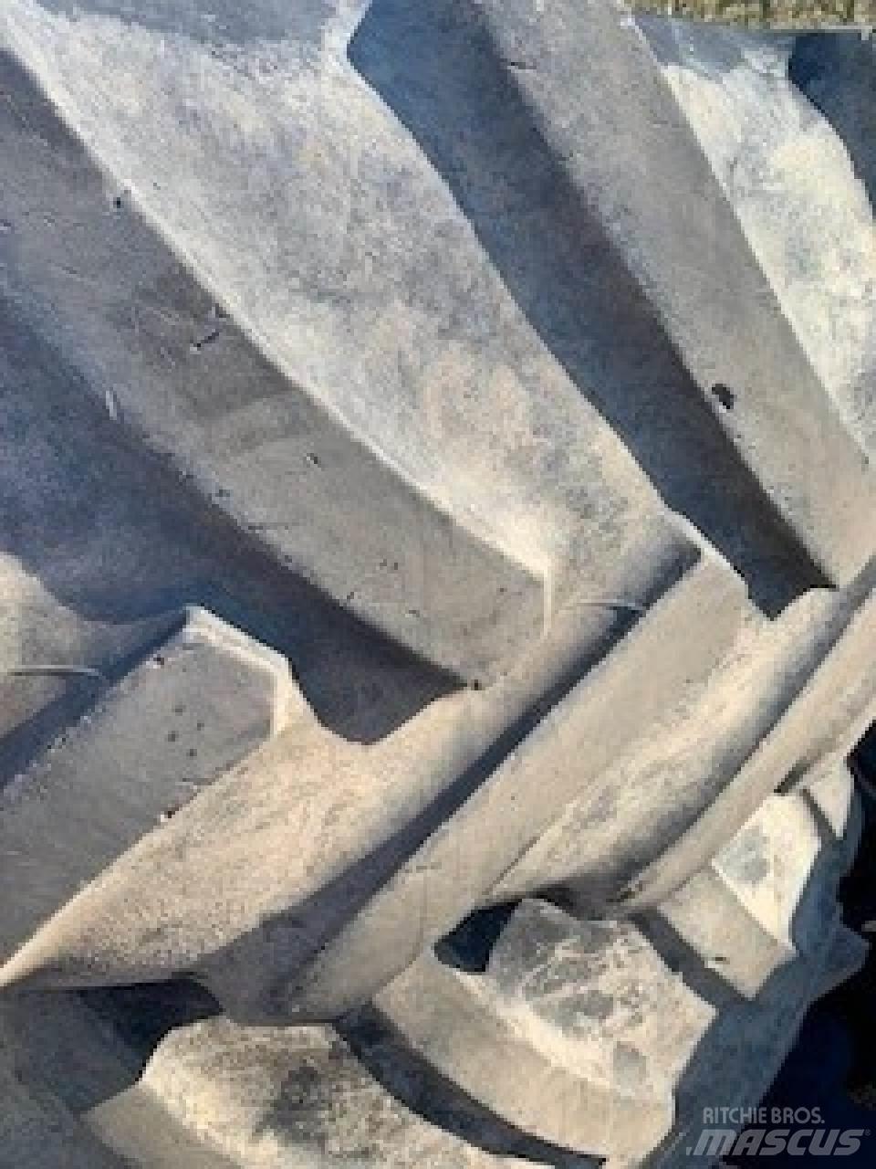 Mitas 680/80R42 Gumiabroncsok, kerekek és felnik