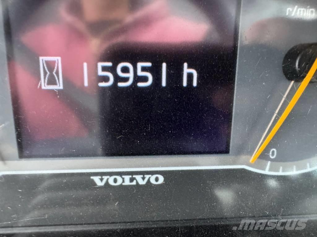 Volvo L 90 H Gumikerekes homlokrakodók