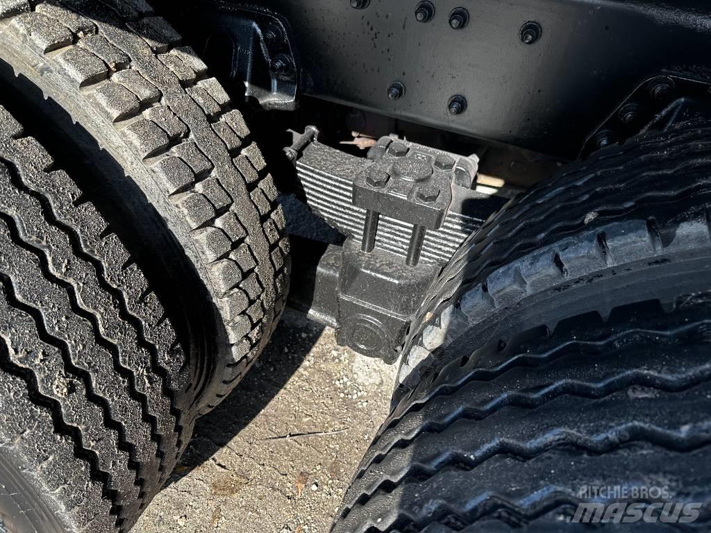 Sterling L 7500 Vákuum teherautok
