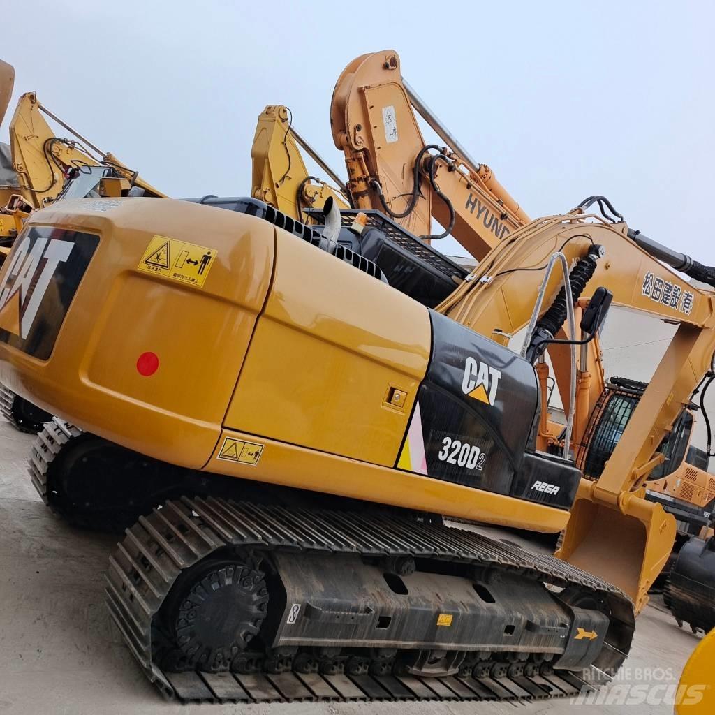 CAT 320 D Lánctalpas kotrók