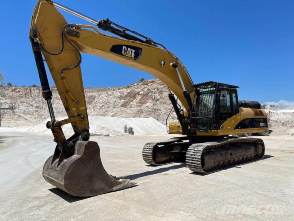CAT 330 D LN Lánctalpas kotrók
