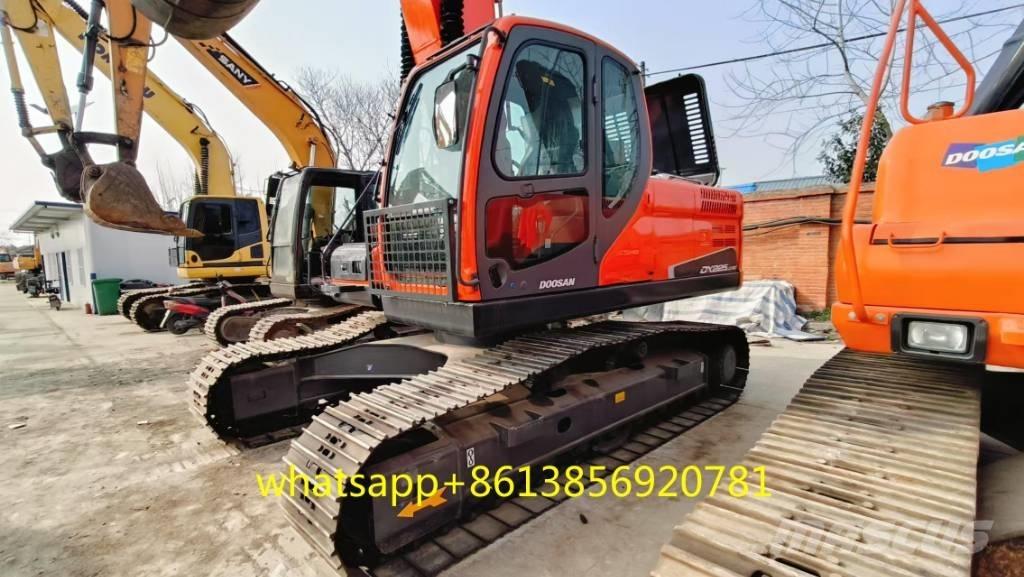 Doosan DX 225 Lánctalpas kotrók