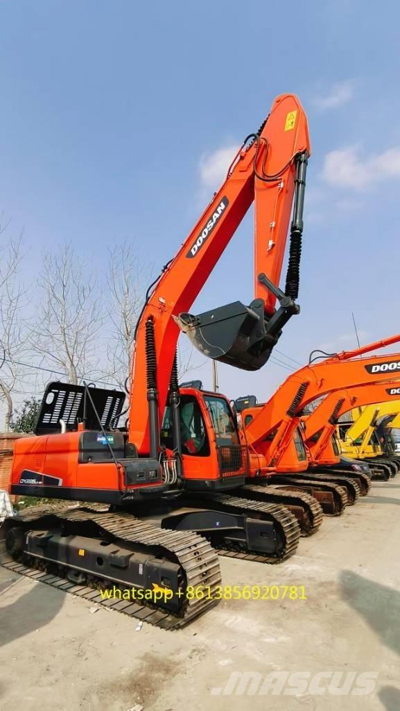 Doosan DX 225 Lánctalpas kotrók