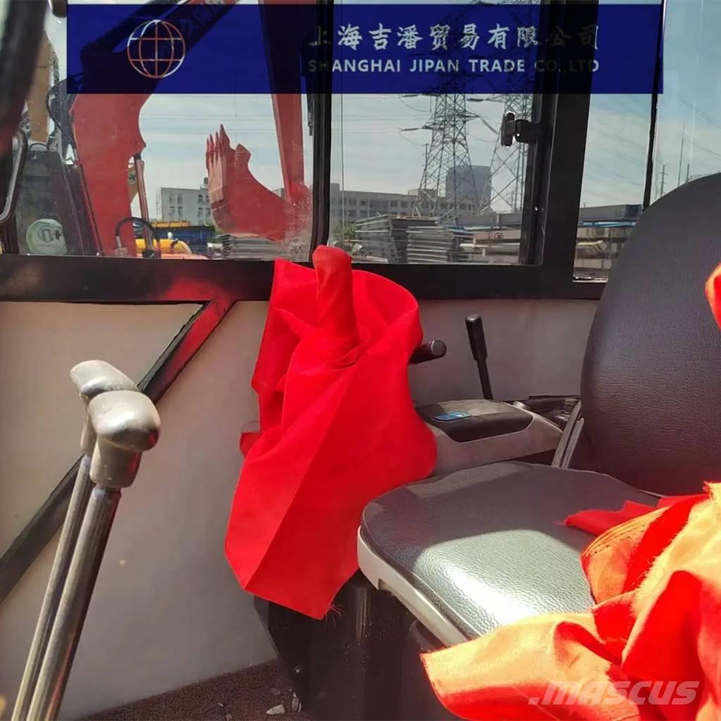 Komatsu PC 40 Lánctalpas kotrók