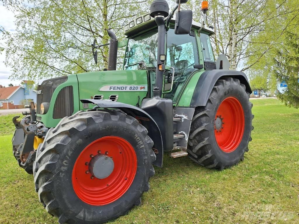 Fendt 820 Vario TMS Traktorok