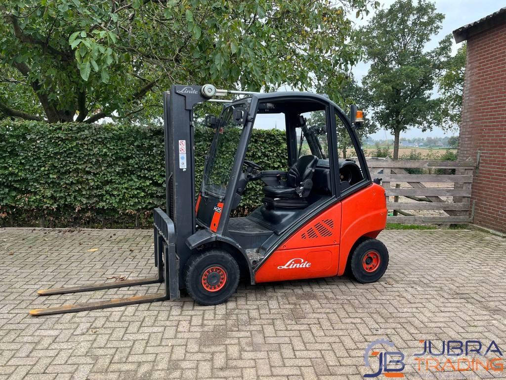 Linde H25T Gázüzemű targoncák