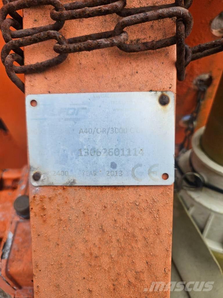Balfor A40T Fa hántoló, vágó, aprító