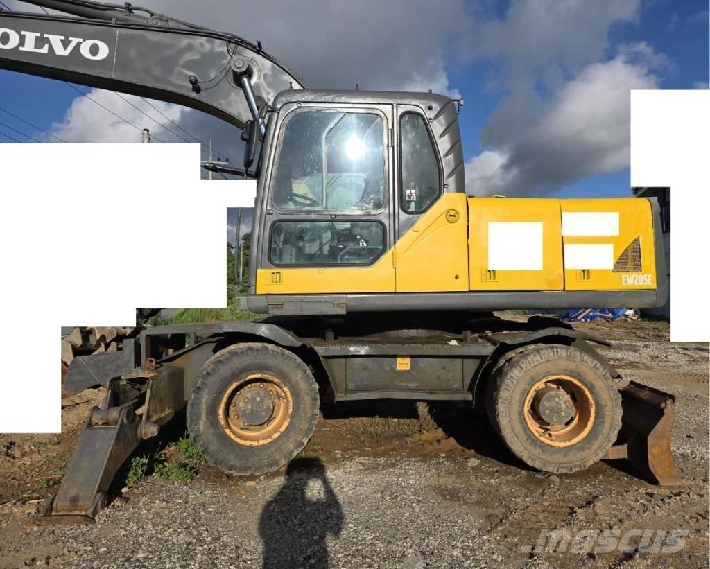 Volvo EW 205 D Gumikerekes kotrók