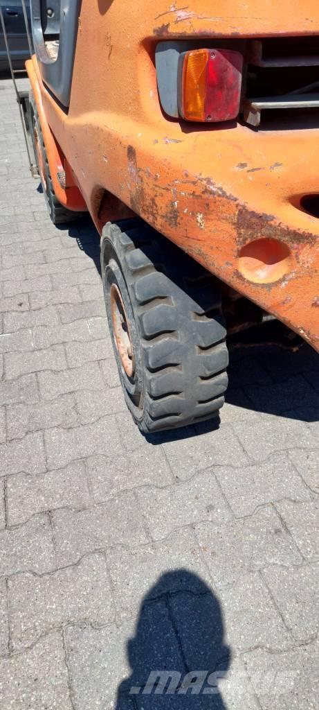 Linde H 20 T-03 Gázüzemű targoncák