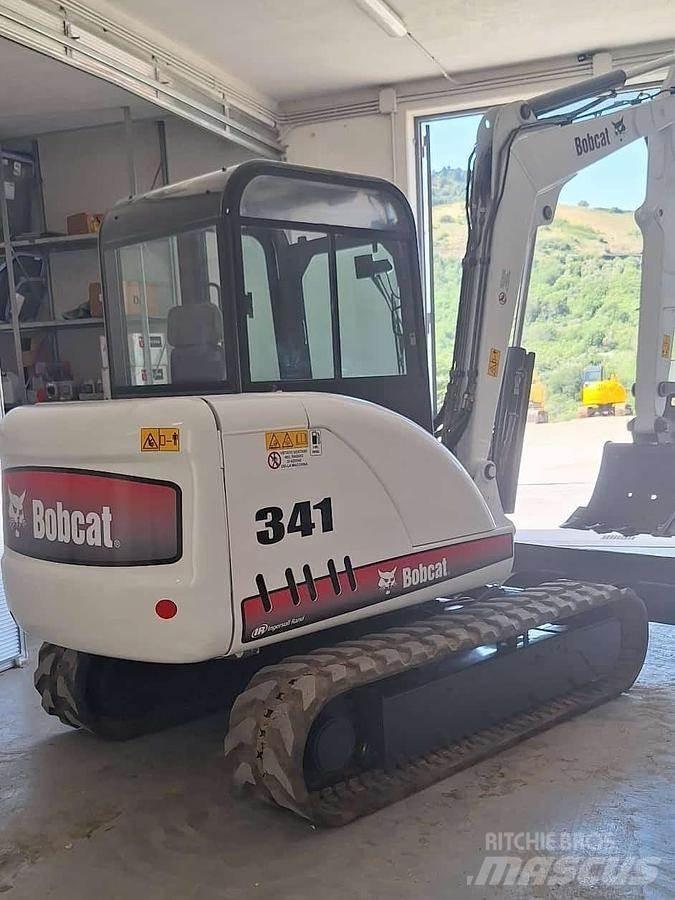 Bobcat 341 Mini kotrók < 7t