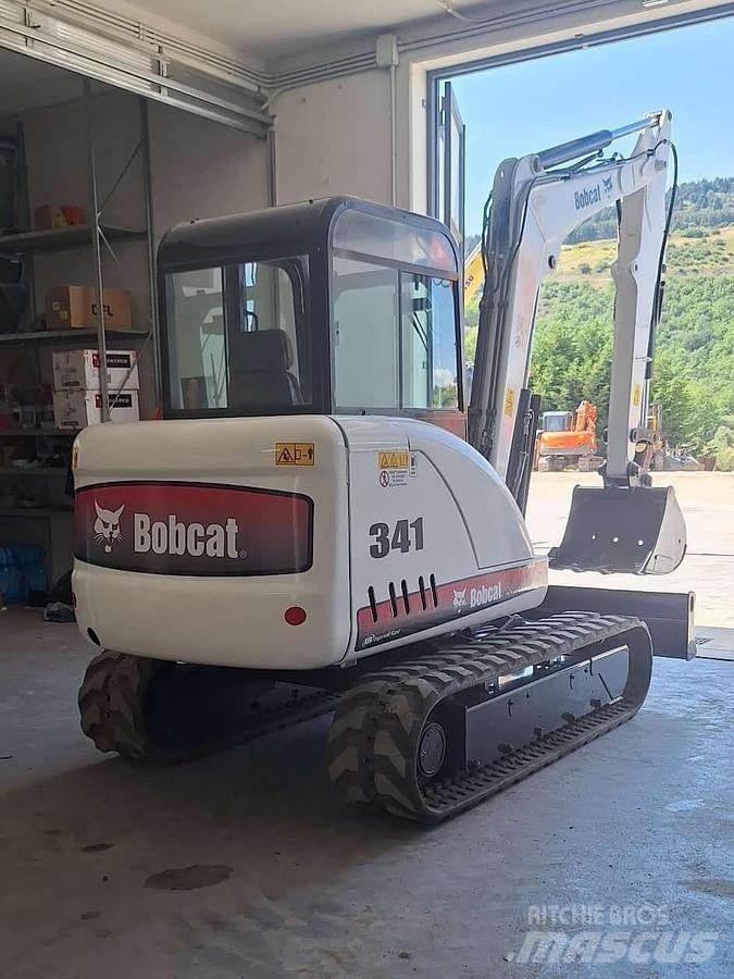 Bobcat 341 Mini kotrók < 7t