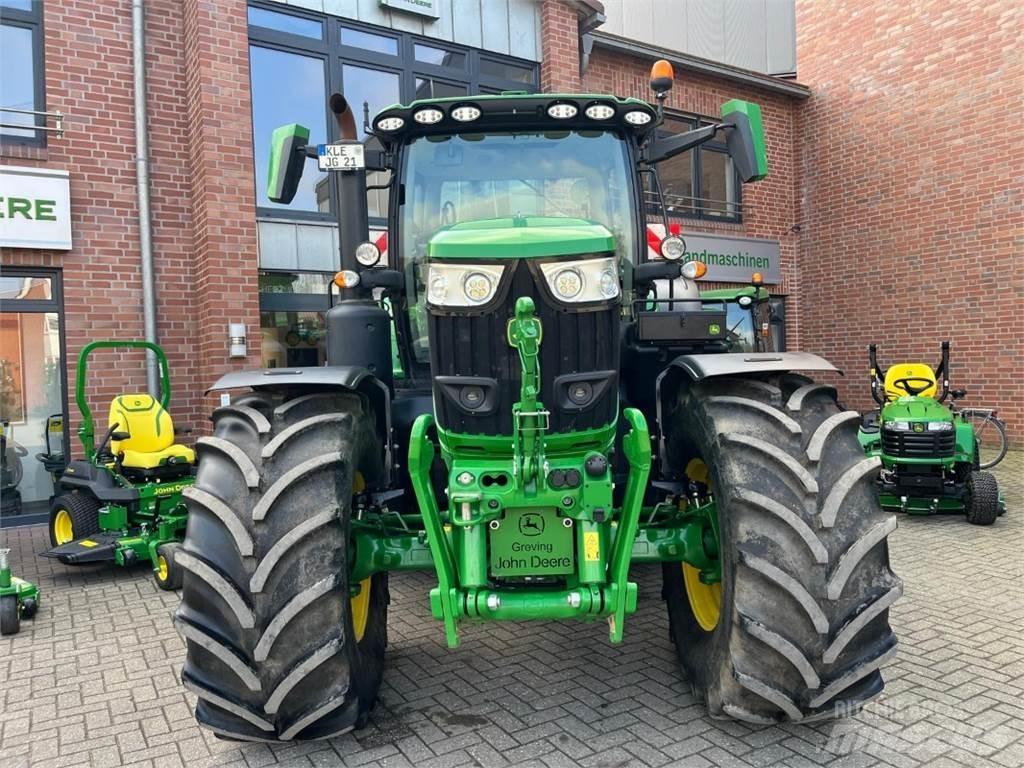 John Deere 6R215 Traktorok