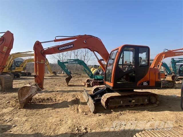 Doosan DX80 Mini kotrók < 7t