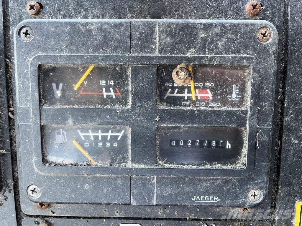 New Holland TX 32 Kombájnok