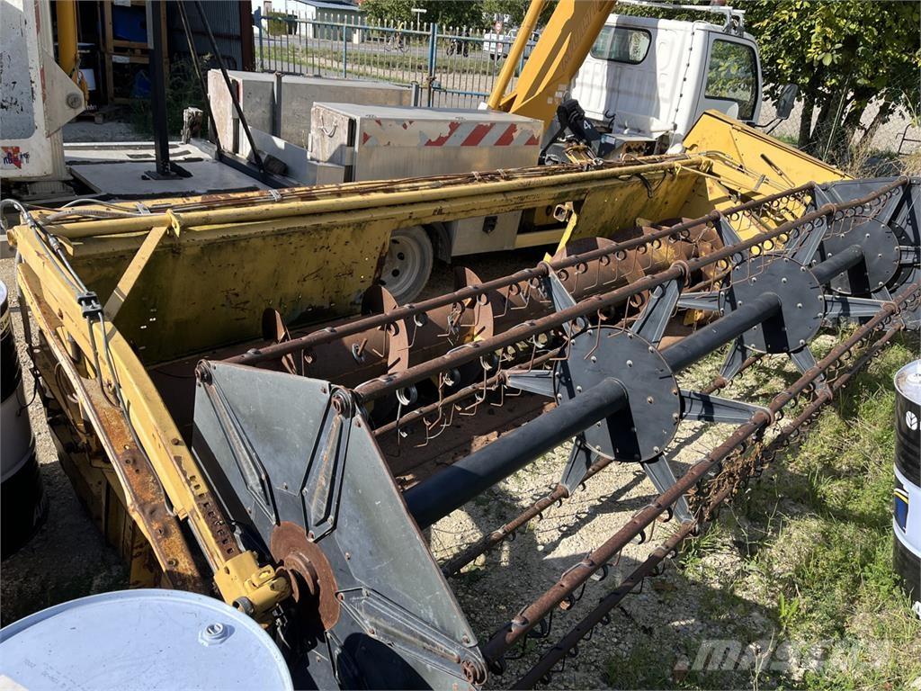 New Holland TX 32 Kombájnok