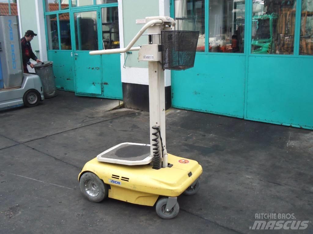 Aichi SX015      V-1650 Személyemelők