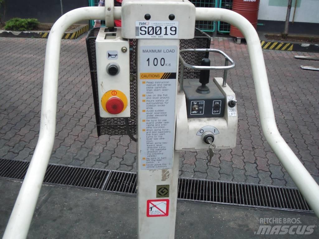 Aichi SX015      V-1650 Személyemelők