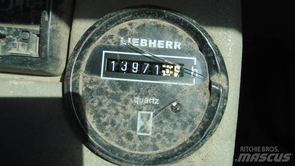 Liebherr A 904 C Gumikerekes kotrók