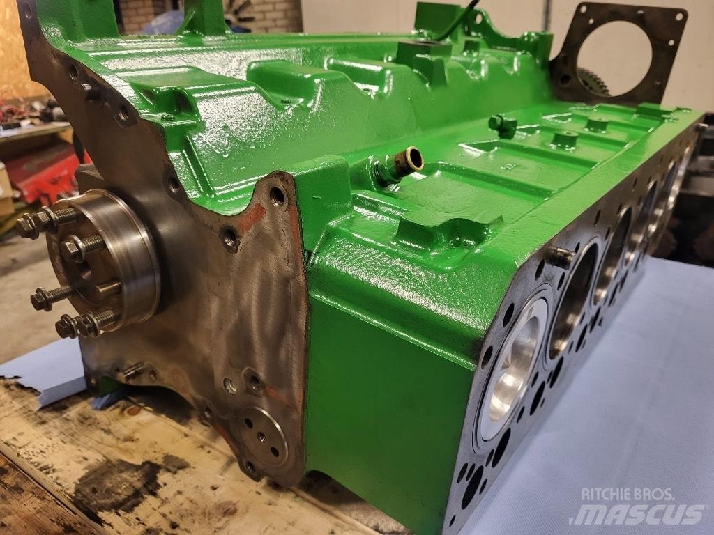 John Deere 6068 Traktorok