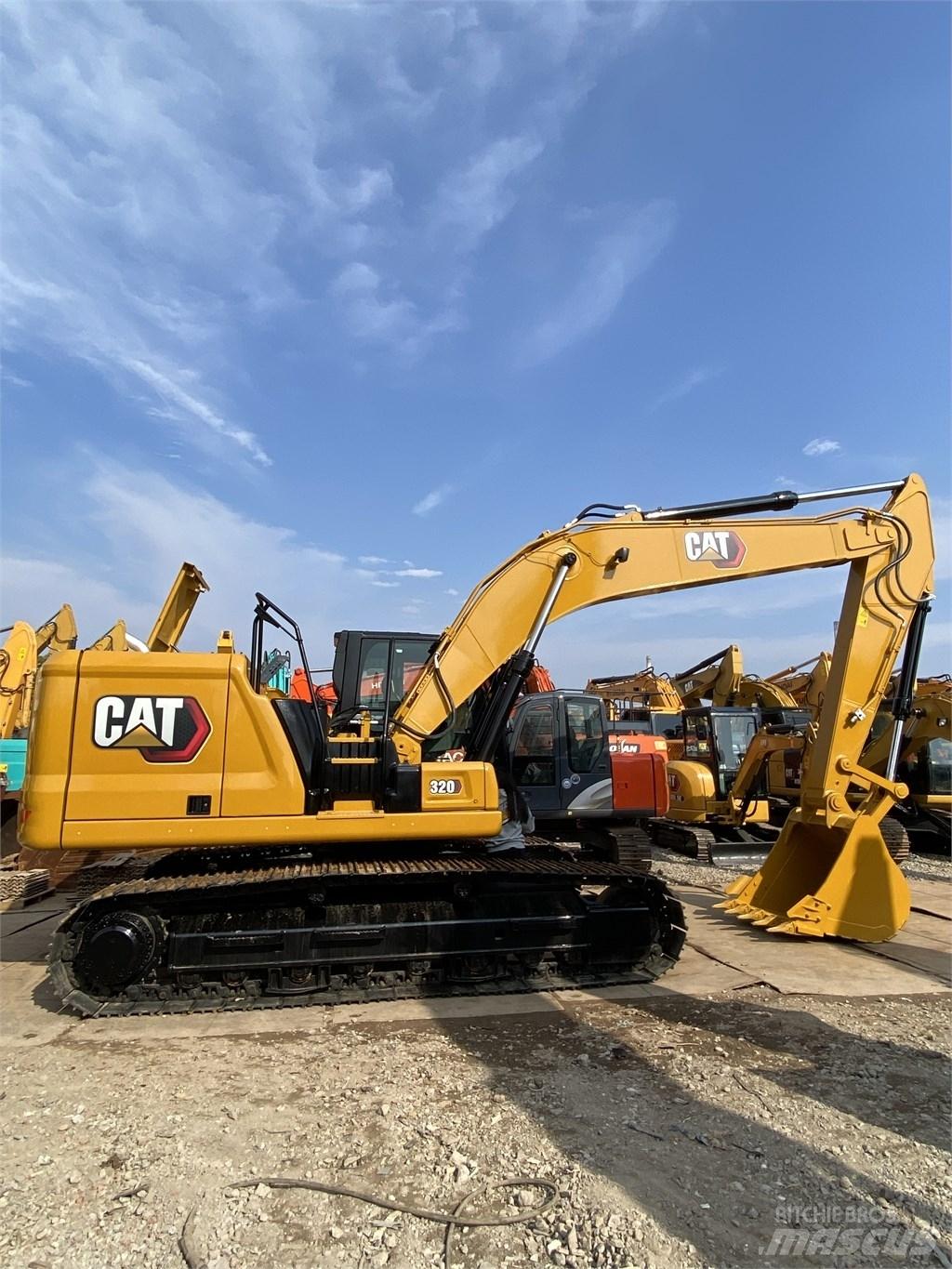CAT 320 Lánctalpas kotrók