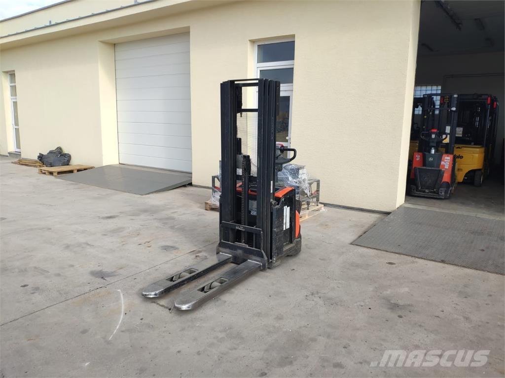 BT SWE120 Elektromos gyalogkíséretű targoncák