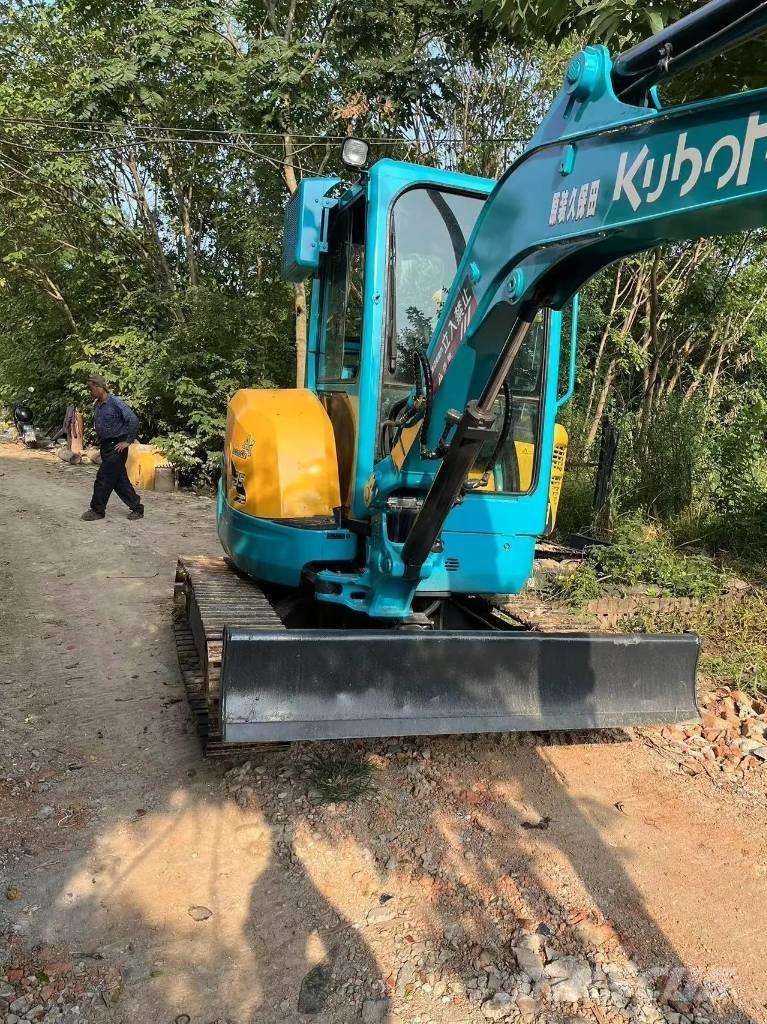Kubota U35 Mini kotrók < 7t