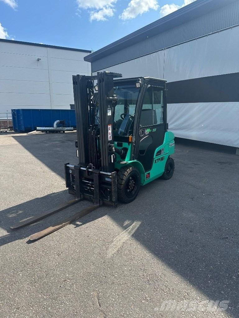 Mitsubishi FD 25 N Dízel targoncák