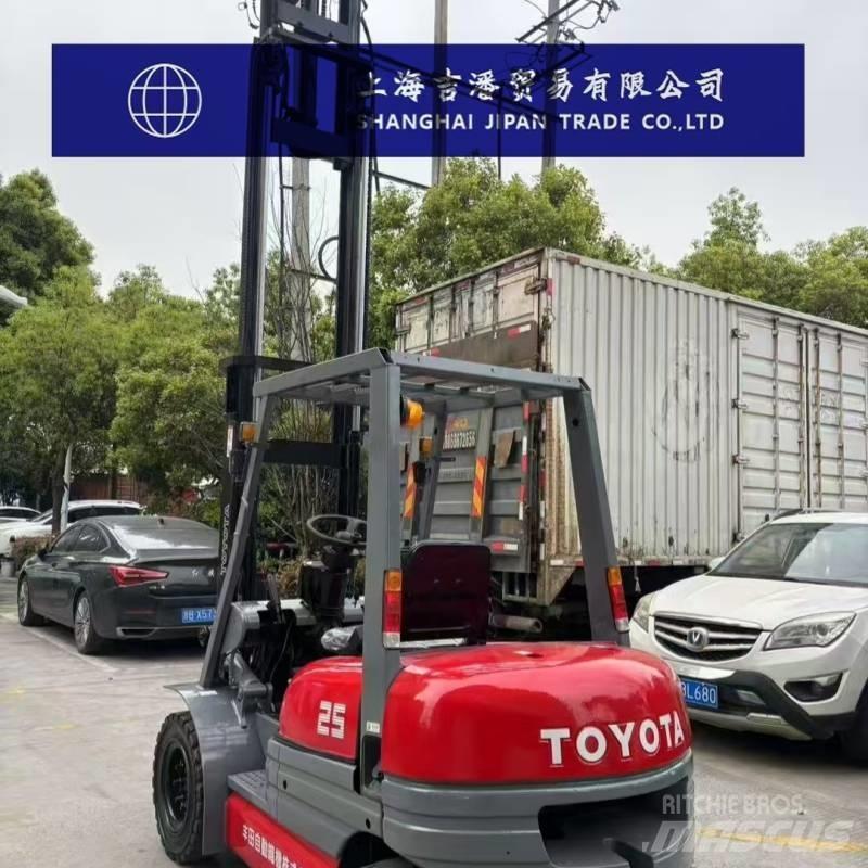 Toyota FD 25 Dízel targoncák