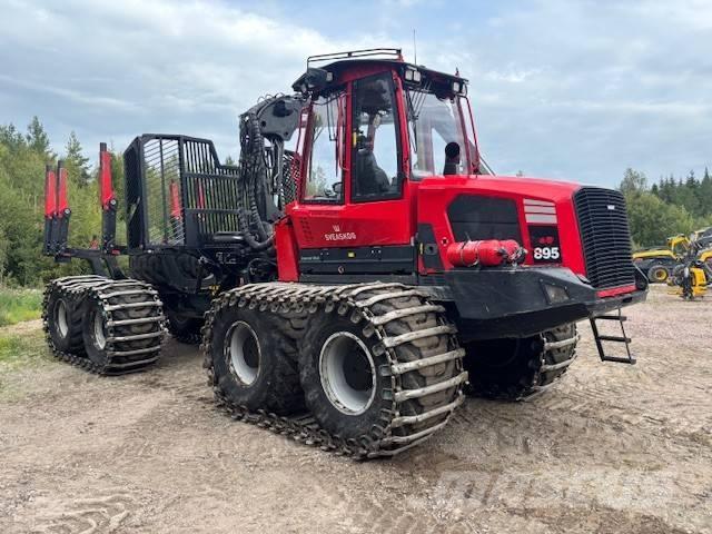 Komatsu 895 Kihordók
