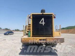 CAT 988 H Gumikerekes homlokrakodók