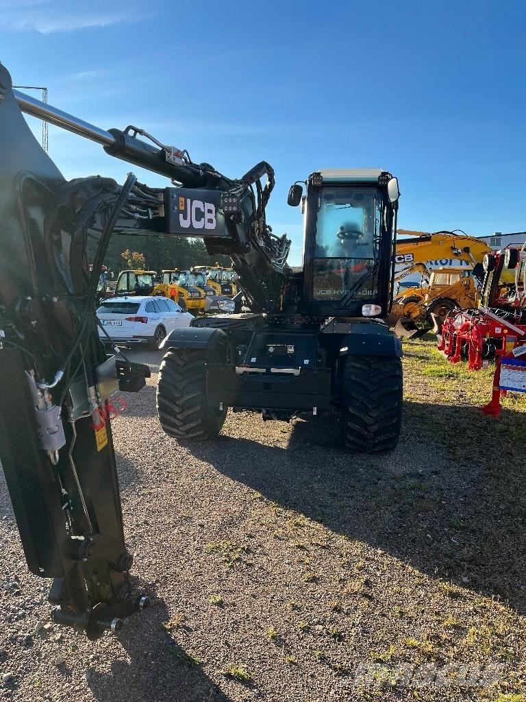 JCB Hydradig 110W Gumikerekes kotrók