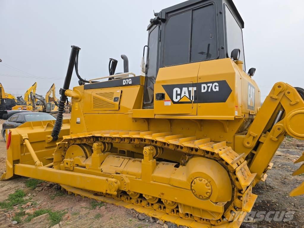 CAT D7G lánctalpas dózerek