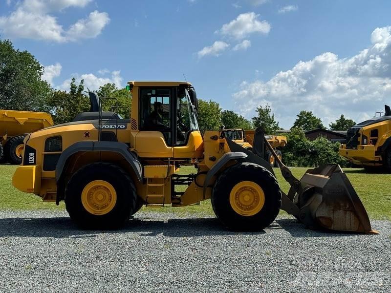 Volvo L 120 H Gumikerekes homlokrakodók