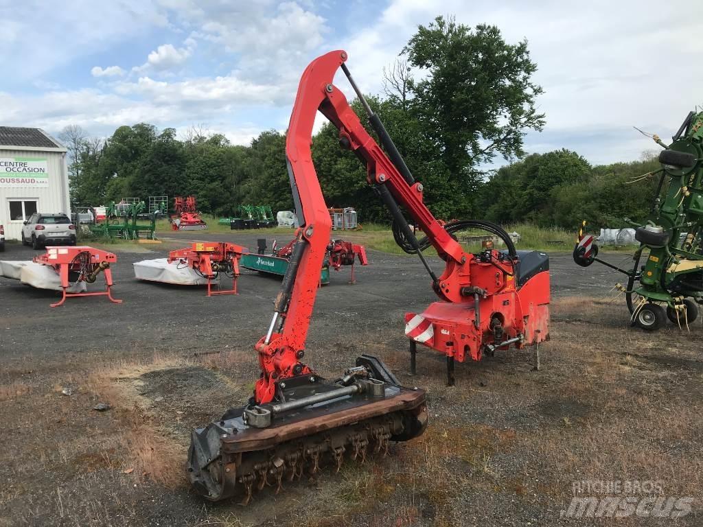 Kuhn EP 5050 SP Vontatott pázsitnyírók