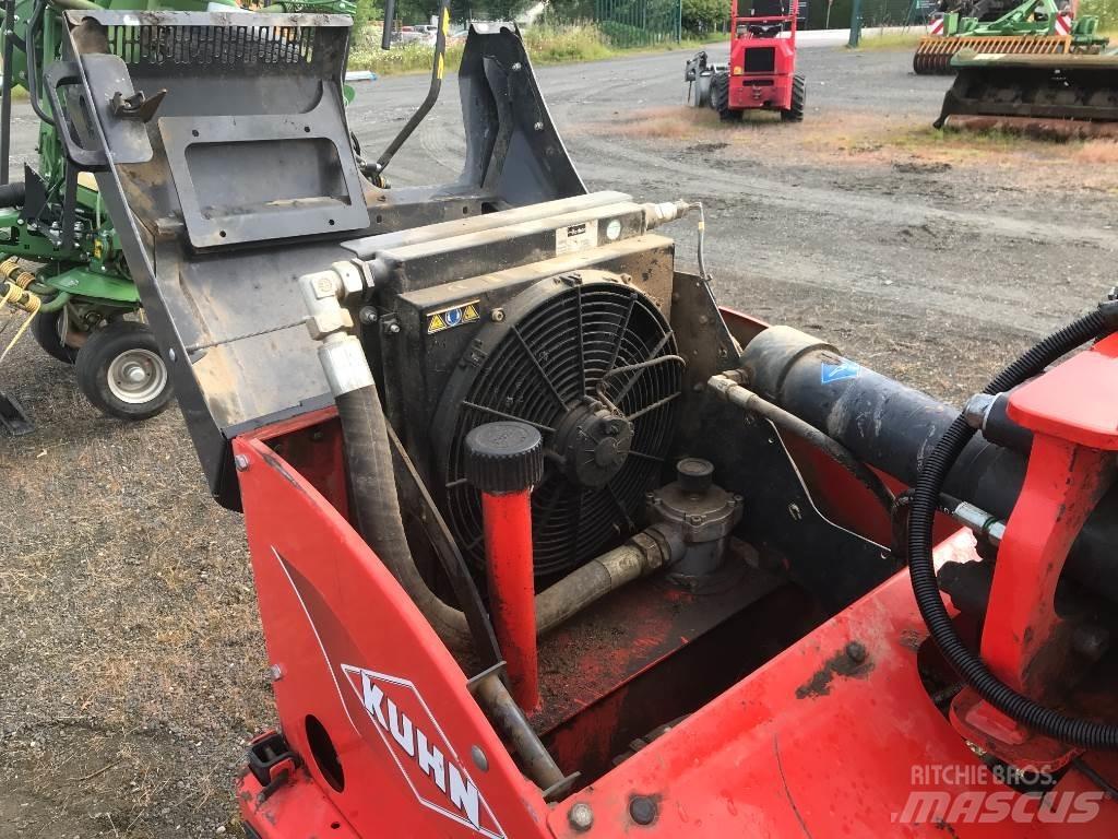 Kuhn EP 5050 SP Vontatott pázsitnyírók