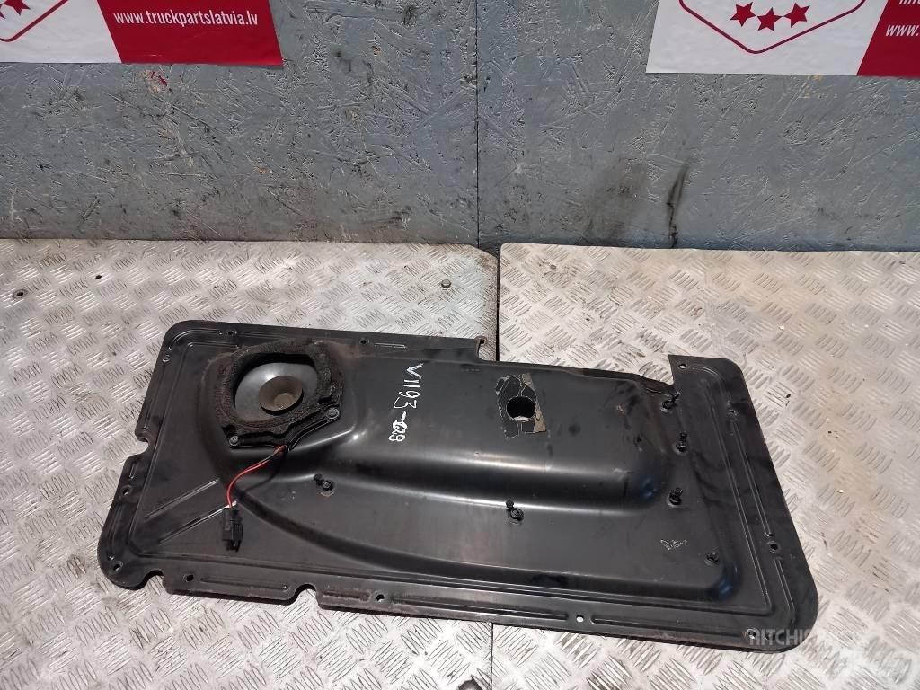 Volvo FH 12     20391514 Vezetőfülke és belső tartozékok