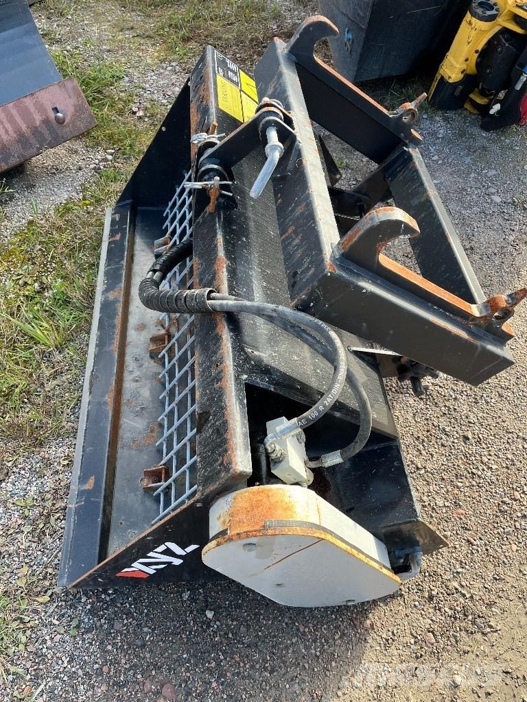 Weidemann 1160 Gumikerekes homlokrakodók