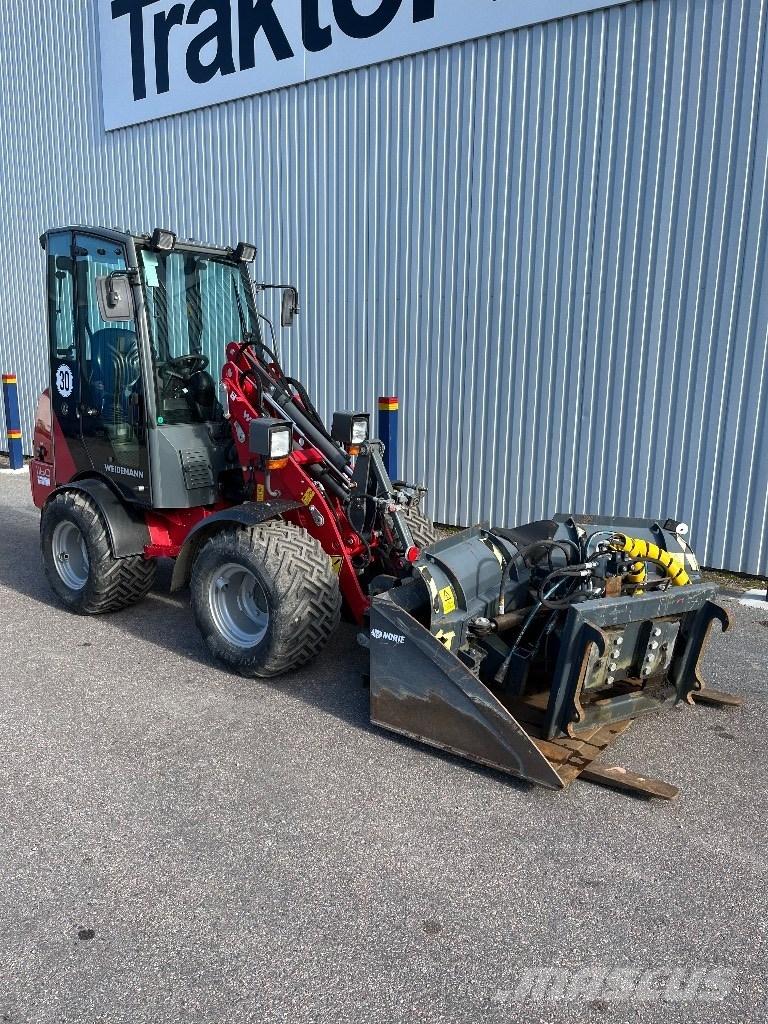 Weidemann 1160 Gumikerekes homlokrakodók