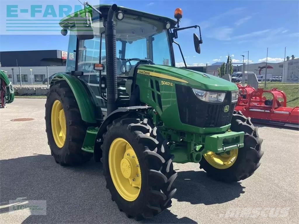 John Deere 5067e Traktorok