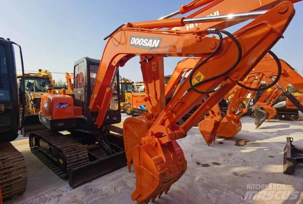 Doosan DH55 Lánctalpas kotrók