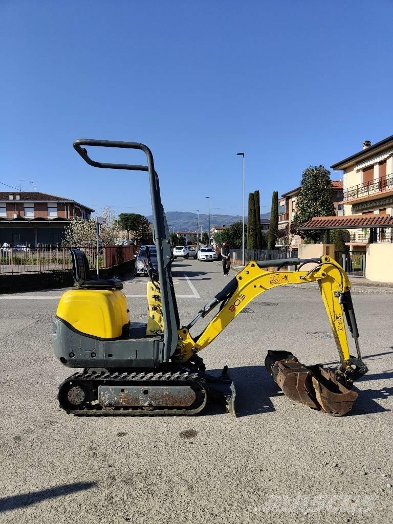 Wacker Neuson 803 Mini kotrók < 7t