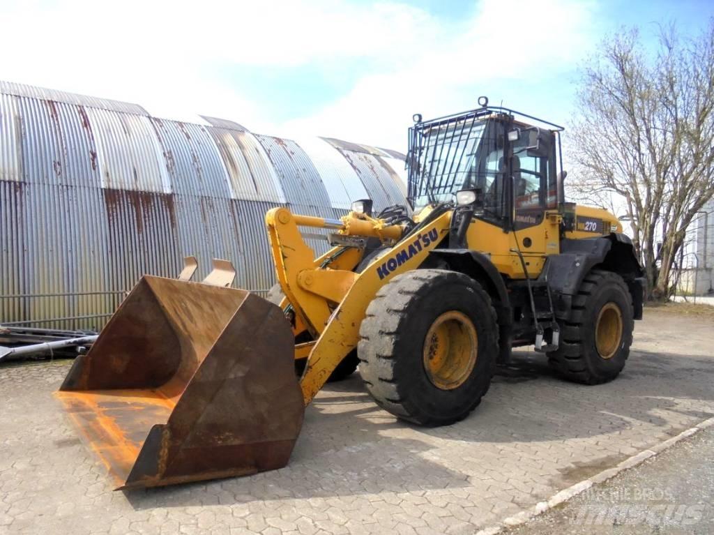 Komatsu WA 270-7 Gumikerekes homlokrakodók