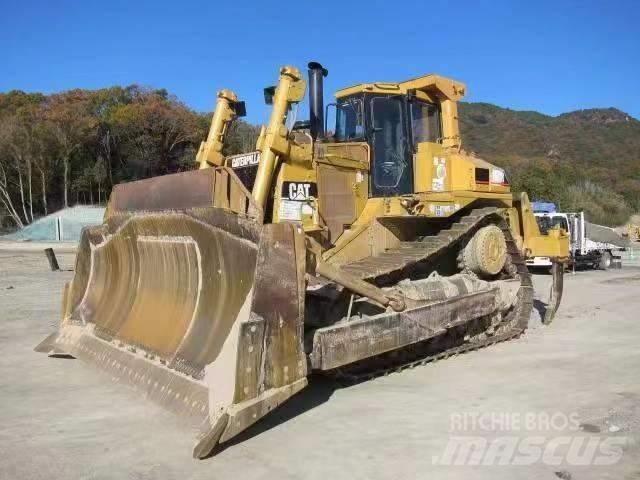 CAT D 9 R lánctalpas dózerek