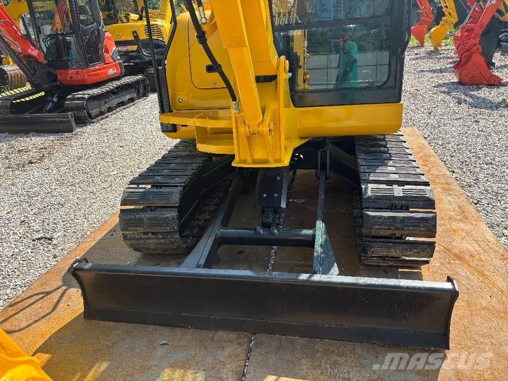Komatsu PC 56-7 Mini kotrók < 7t