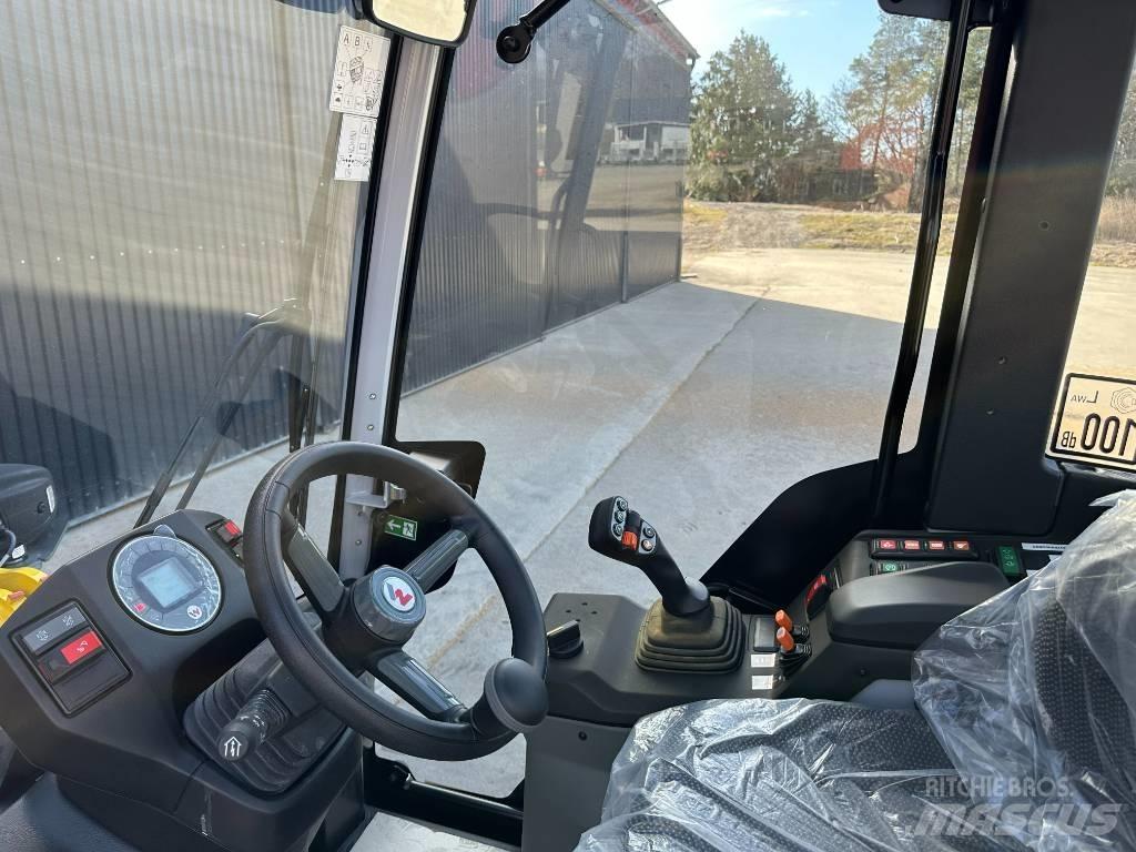 Wacker Neuson WL 28 Gumikerekes homlokrakodók